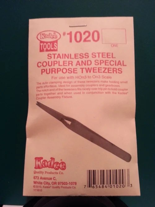 Kadee #1020 - Stainless Steel Coupler And Special Purpose Tweezers