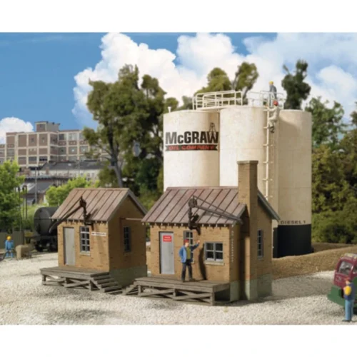 Walthers Cornerstone 933-2913 - McGraw Oil Company Kit - HO Scale