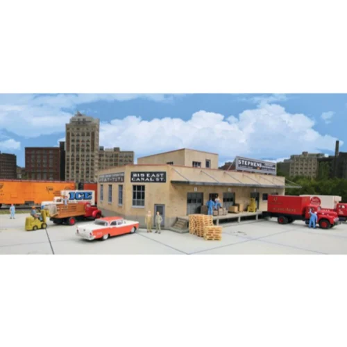 Walthers Cornerstone 933-3760 - Grocery Distributor Kit - HO Scale