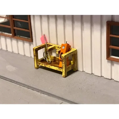 MACRail 912 - EOT Storage Rack V2.0 (Small) Weathered - HO Scale