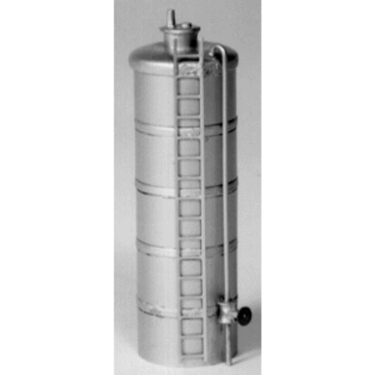 Stewart Products 219 - Vertical Oil Storage Tank - HO Scale Kit 3 Stewart Products 219 - Vertical Oil Storage Tank - HO Scale Kit