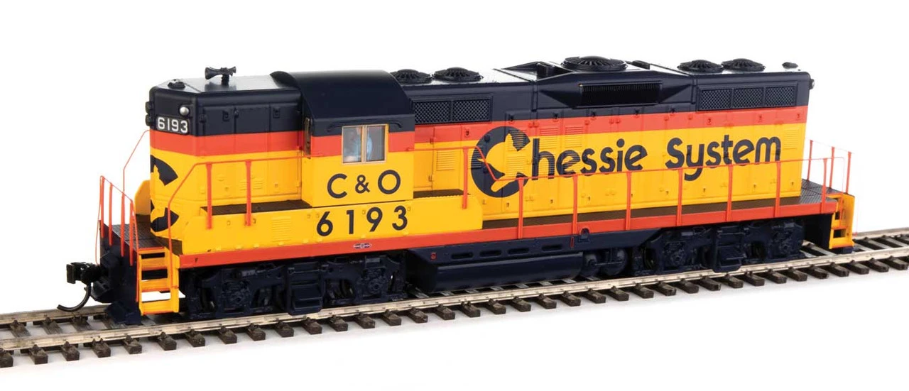 Walthers Mainline 910-10481 - EMD GP9 Chessie (C&O) 6193 - HO Scale 3 Walthers Mainline 910-10481 - EMD GP9 Chessie (C&O) 6193 - HO Scale