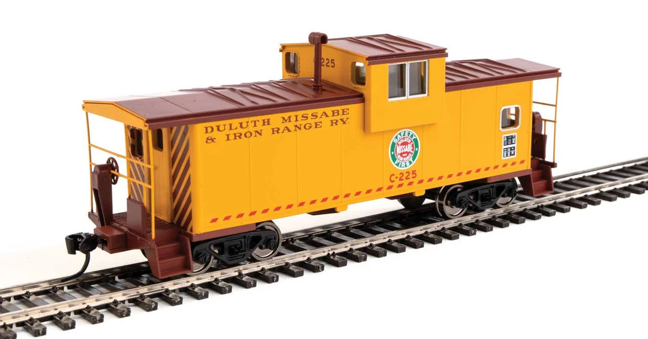 Walthers Mainline 910-8714 - International Extended Wide-Vision Caboose Duluth Missabe & Iron Range (DM&IR) C-225 - HO Scale 3 Walthers Mainline 910-8714 - International Extended Wide-Vision Caboose Duluth Missabe & Iron Range (DM&IR) C-225 - HO Scale