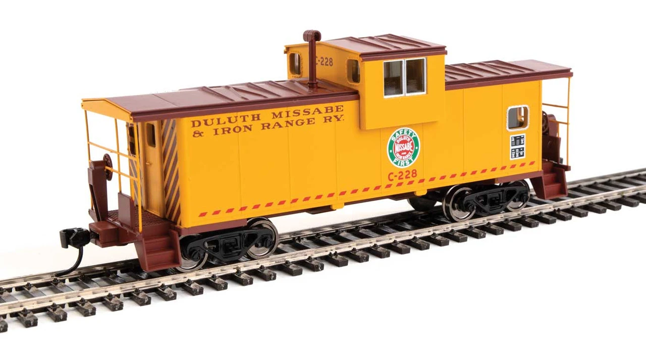Walthers Mainline 910-8715 - International Extended Wide-Vision Caboose Duluth Missabe & Iron Range (DM&IR) C-228 - HO Scale 3 Walthers Mainline 910-8715 - International Extended Wide-Vision Caboose Duluth Missabe & Iron Range (DM&IR) C-228 - HO Scale